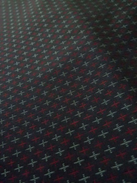 画像8: M0315M  織 女性用着物  シルク(正絹)   黒, 十字 【中古】 【USED】 【リサイクル】 ★★☆☆☆ (8)