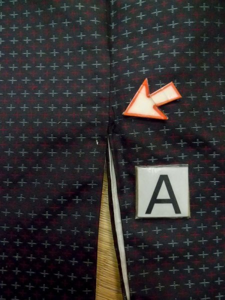 画像12: M0315M  織 女性用着物  シルク(正絹)   黒, 十字 【中古】 【USED】 【リサイクル】 ★★☆☆☆ (12)