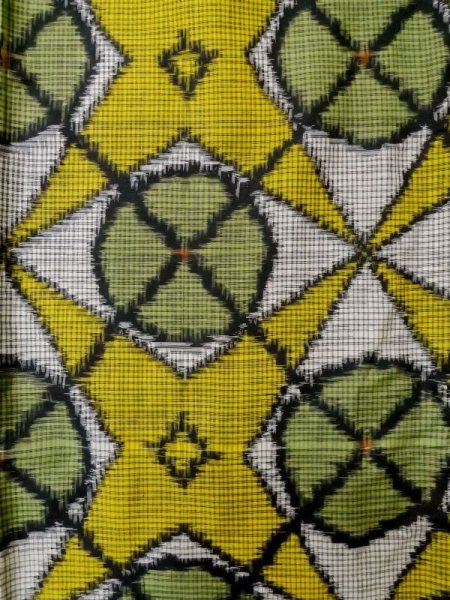 画像4: M0315O  紬 女性用着物  シルク（正絹）   黄緑色, 幾何学模様 【中古】 【USED】 【リサイクル】 ★★★☆☆ (4)