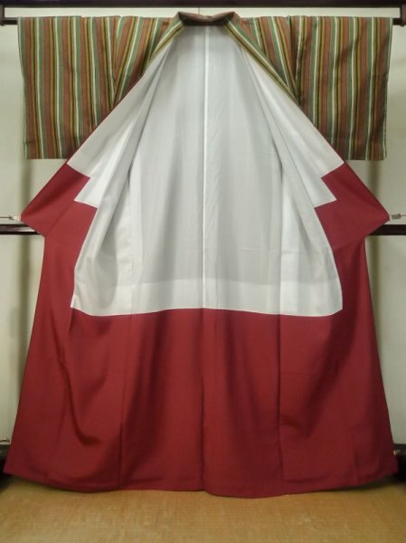 画像2: M0315S  紬 女性用着物  シルク(正絹)   マルチカラー, 縞 【中古】 【USED】 【リサイクル】 ★★☆☆☆ (2)