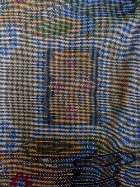 画像5: M0315T Mint  大島紬 女性用着物  シルク(正絹)  淡い マルチカラー, 抽象的模様 淡い【中古】 【USED】 【リサイクル】 ★★★★☆ (5)