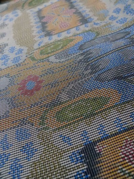 画像9: M0315T Mint  大島紬 女性用着物  シルク(正絹)  淡い マルチカラー, 抽象的模様 淡い【中古】 【USED】 【リサイクル】 ★★★★☆ (9)