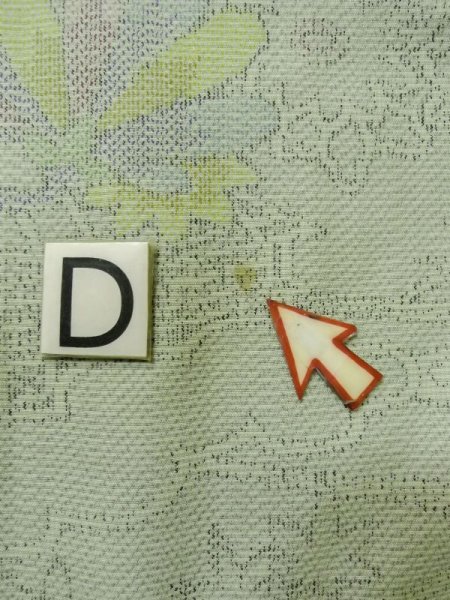 画像17: M0315Z  紬 女性用着物  シルク(正絹) 淡い 薄い 黄緑色, 花 【中古】 【USED】 【リサイクル】 ★★☆☆☆ (17)