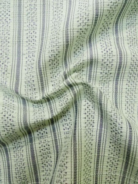 画像9: M0316A  紬 女性用着物  シルク(正絹)  淡い 水色, 花 【中古】 【USED】 【リサイクル】 ★★☆☆☆ (9)