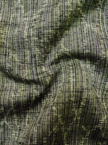 画像9: M0316B  紬 女性用着物  シルク(正絹)   灰色, 抽象的模様 【中古】 【USED】 【リサイクル】 ★★☆☆☆ (9)