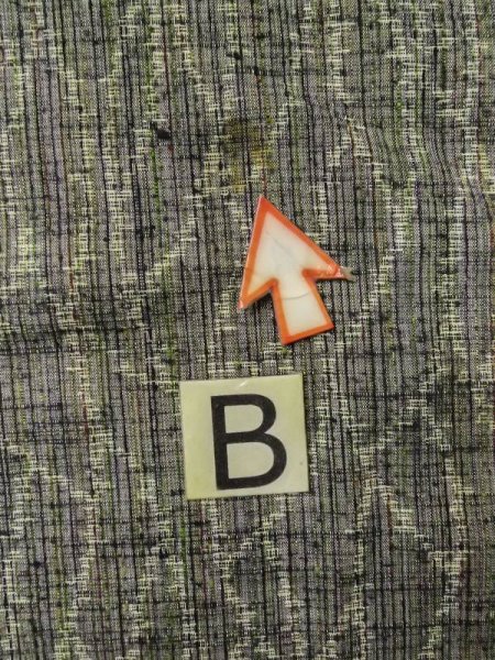 画像13: M0316B  紬 女性用着物  シルク(正絹)   灰色, 抽象的模様 【中古】 【USED】 【リサイクル】 ★★☆☆☆ (13)