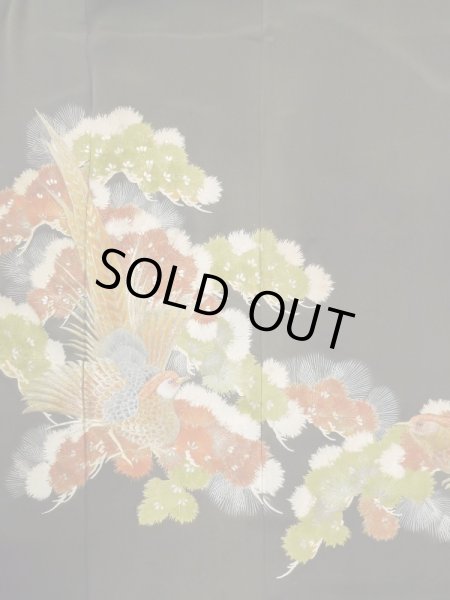 画像5: M0328A  留袖 女性用着物 比翼仕立て シルク（正絹）   黒, 松/松葉 【中古】 【USED】 【リサイクル】 ★★☆☆☆ (5)