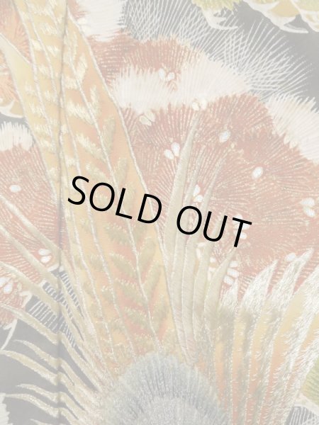 画像8: M0328A  留袖 女性用着物 比翼仕立て シルク（正絹）   黒, 松/松葉 【中古】 【USED】 【リサイクル】 ★★☆☆☆ (8)