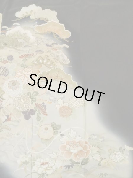 画像5: M0328F  留袖 女性用着物 染分け シルク（正絹）   黒, ぼたん 【中古】 【USED】 【リサイクル】 ★★☆☆☆ (5)