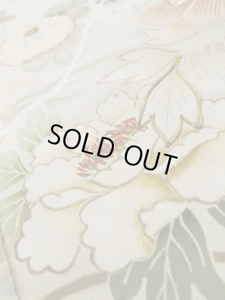 画像15: M0328F  留袖 女性用着物 染分け シルク（正絹）   黒, ぼたん 【中古】 【USED】 【リサイクル】 ★★☆☆☆ (15)