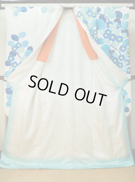 画像3: M0328J  振袖 女性用着物  シルク（正絹）   白, 花 【中古】 【USED】 【リサイクル】 ★★☆☆☆ (3)