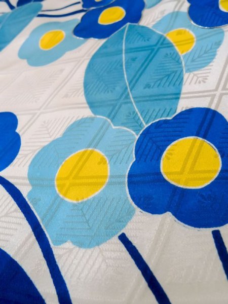 画像12: M0328J  振袖 女性用着物  シルク(正絹)   白, 花 【中古】 【USED】 【リサイクル】 ★★☆☆☆ (12)