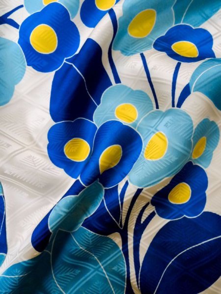 画像13: M0328J  振袖 女性用着物  シルク(正絹)   白, 花 【中古】 【USED】 【リサイクル】 ★★☆☆☆ (13)