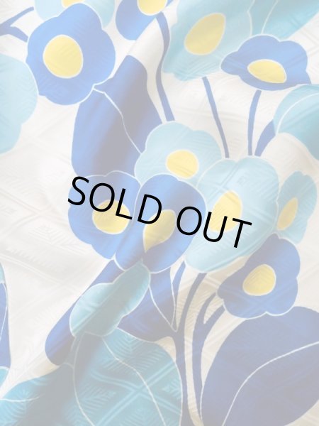 画像13: M0328J  振袖 女性用着物  シルク（正絹）   白, 花 【中古】 【USED】 【リサイクル】 ★★☆☆☆ (13)