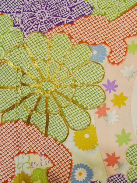 画像8: M0328K  振袖 女性用着物  シルク(正絹)  淡い ベージュ, ぼたん 淡い【中古】 【USED】 【リサイクル】 ★★☆☆☆ (8)