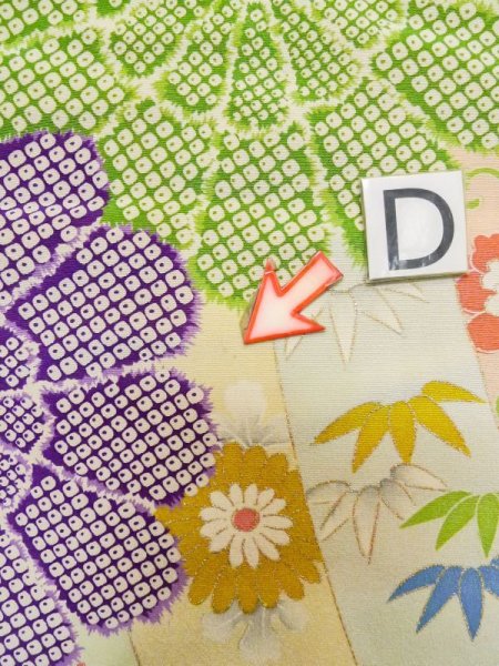 画像19: M0328K  振袖 女性用着物  シルク(正絹)  淡い ベージュ, ぼたん 淡い【中古】 【USED】 【リサイクル】 ★★☆☆☆ (19)