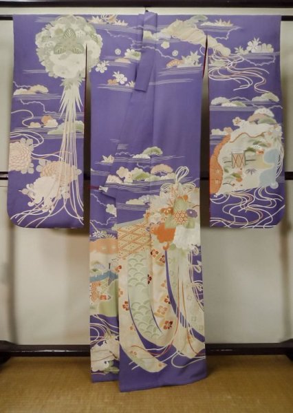 画像3: M0328L  振袖 女性用着物  シルク(正絹)  淡い アイボリー, 花 淡い【中古】 【USED】 【リサイクル】 ★☆☆☆☆ (3)
