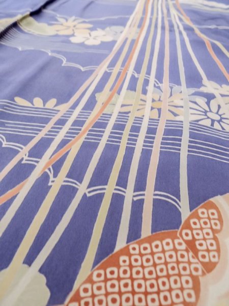 画像17: M0328L  振袖 女性用着物  シルク(正絹)  淡い アイボリー, 花 淡い【中古】 【USED】 【リサイクル】 ★☆☆☆☆ (17)