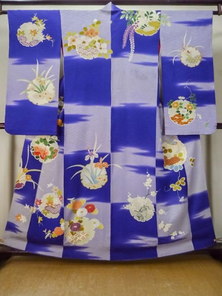 画像2: M0328M  訪問着 女性用着物  シルク(正絹) 淡い 紫み 青, ぼたん 淡い【中古】 【USED】 【リサイクル】 ★★☆☆☆ (2)