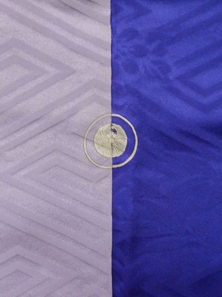 画像5: M0328M  訪問着 女性用着物  シルク(正絹) 淡い 紫み 青, ぼたん 淡い【中古】 【USED】 【リサイクル】 ★★☆☆☆ (5)