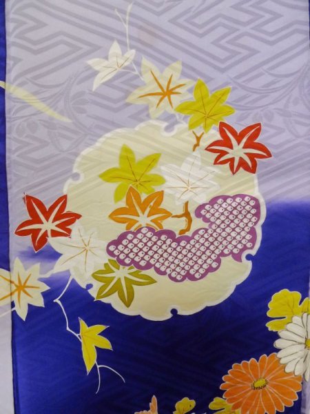画像8: M0328M  訪問着 女性用着物  シルク(正絹) 淡い 紫み 青, ぼたん 淡い【中古】 【USED】 【リサイクル】 ★★☆☆☆ (8)