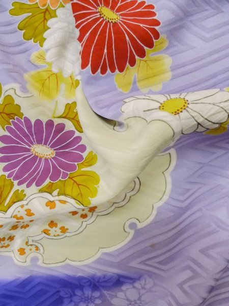 画像19: M0328M  訪問着 女性用着物  シルク(正絹) 淡い 紫み 青, ぼたん 淡い【中古】 【USED】 【リサイクル】 ★★☆☆☆ (19)