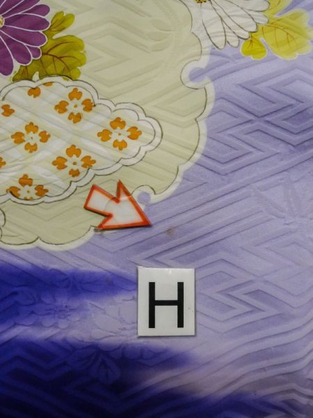 画像29: M0328M  訪問着 女性用着物  シルク(正絹) 淡い 紫み 青, ぼたん 淡い【中古】 【USED】 【リサイクル】 ★★☆☆☆ (29)