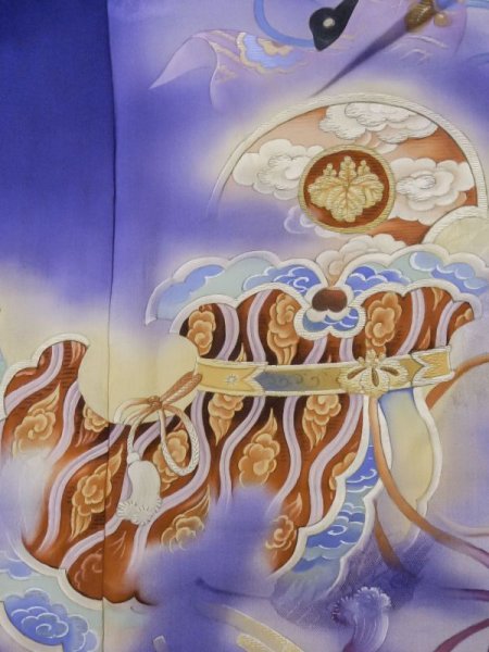 画像8: M0328N  訪問着 女性用着物 楽器柄 シルク(正絹)   紫色, 花 【中古】 【USED】 【リサイクル】 ★☆☆☆☆ (8)