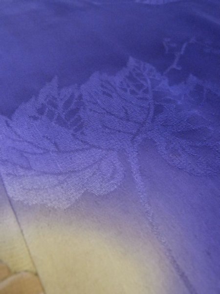 画像14: M0328N  訪問着 女性用着物 楽器柄 シルク(正絹)   紫色, 花 【中古】 【USED】 【リサイクル】 ★☆☆☆☆ (14)