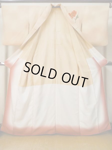 画像2: M0328P  付下げ 女性用着物  シルク（正絹） 淡い 薄い 橙色, 花 【中古】 【USED】 【リサイクル】 ★★☆☆☆ (2)