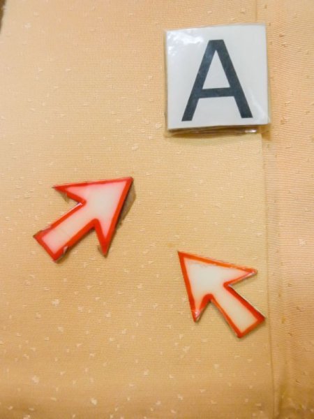 画像15: M0328P  付下げ 女性用着物  シルク(正絹) 淡い 薄い 橙色, 花 【中古】 【USED】 【リサイクル】 ★★☆☆☆ (15)