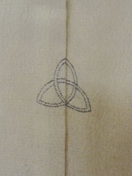 画像4: M0328R  訪問着 女性用着物  シルク(正絹)  茶色み 灰色, 花 【中古】 【USED】 【リサイクル】 ★★☆☆☆ (4)