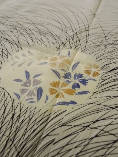 画像11: M0328R  訪問着 女性用着物  シルク(正絹)  茶色み 灰色, 花 【中古】 【USED】 【リサイクル】 ★★☆☆☆ (11)