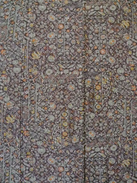 画像3: M0328V  小紋 女性用着物  シルク(正絹) 淡い 薄い 緑色, 更紗 灰色がかった【中古】 【USED】 【リサイクル】 ★★★★☆ (3)