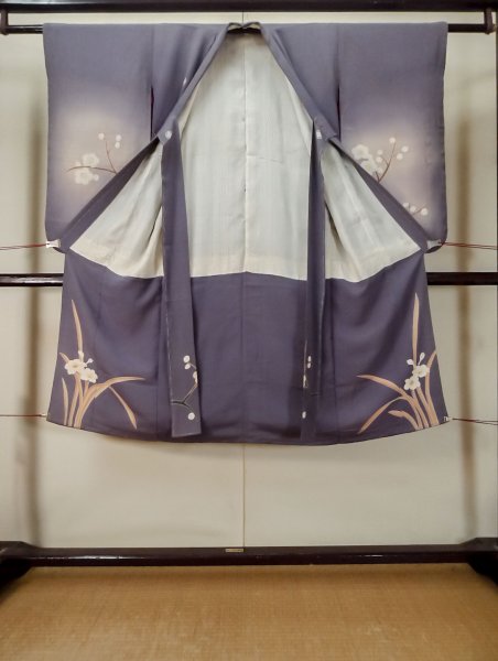 画像3: M0329B  子供用 女性用着物  シルク(正絹)   藤色, ぼたん 【中古】 【USED】 【リサイクル】 ★☆☆☆☆ (3)