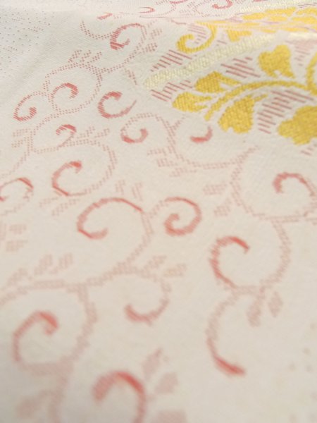 画像10: M0329D  羽織 女性用着物  シルク(正絹)   アイボリー, 花 【中古】 【USED】 【リサイクル】 ★★☆☆☆ (10)