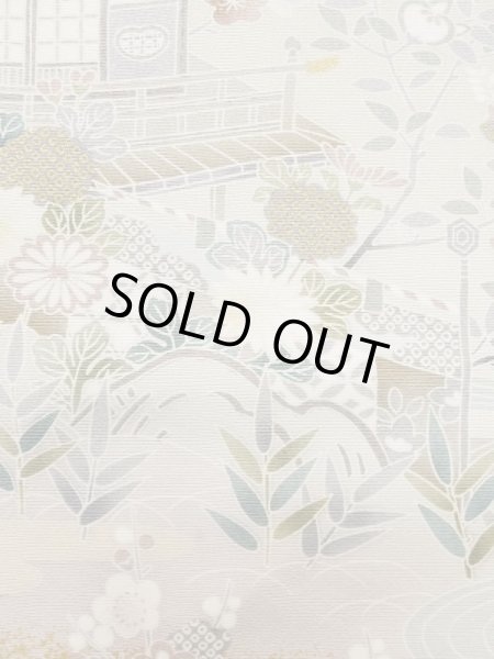 画像9: M0330B  付下げ 女性用着物  シルク(正絹)   ベージュ, ぼたん 【中古】 【USED】 【リサイクル】 ★★★☆☆ (9)