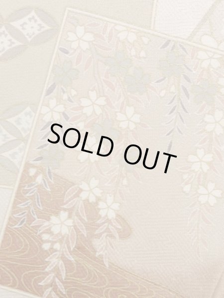 画像7: M0330C  付下げ 女性用着物  シルク(正絹)  淡い 桃色, 桜 【中古】 【USED】 【リサイクル】 ★★★☆☆ (7)