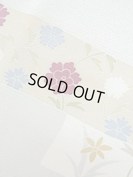 画像8: M0330D  付下げ 女性用着物 撫子柄 シルク(正絹) 淡い 灰色がかった 水色, 花 【中古】 【USED】 【リサイクル】 ★★★☆☆ (8)