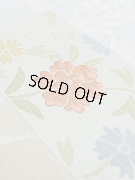 画像9: M0330D  付下げ 女性用着物 撫子柄 シルク(正絹) 淡い 灰色がかった 水色, 花 【中古】 【USED】 【リサイクル】 ★★★☆☆ (9)