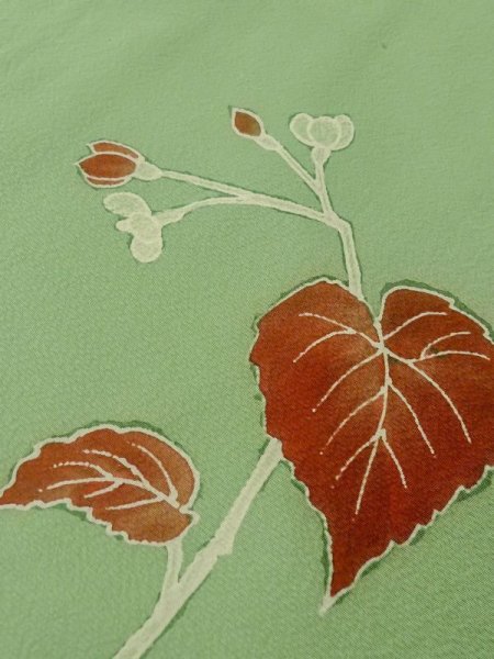 画像9: M0330J  付下げ 女性用着物  シルク(正絹)  薄い 緑色, 花 【中古】 【USED】 【リサイクル】 ★★☆☆☆ (9)