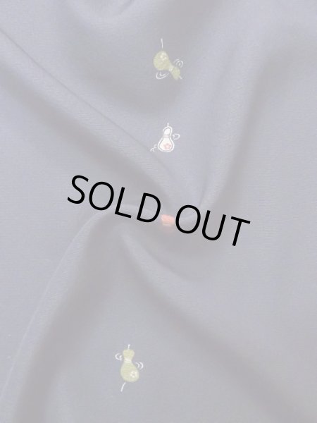 画像9: M0330R  小紋 女性用着物 ひょうたん柄 シルク(正絹)  紫み 紺, 花 【中古】 【USED】 【リサイクル】 ★★★☆☆ (9)