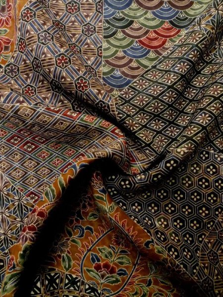 画像13: M0330S  小紋 女性用着物  シルク(正絹) 淡い 深い 山吹, 花 【中古】 【USED】 【リサイクル】 ★★★★☆ (13)