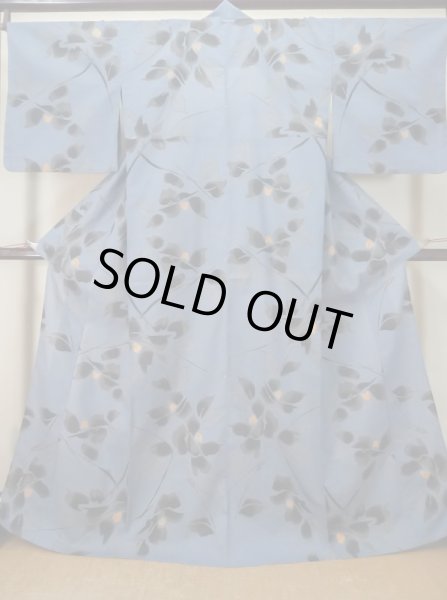 画像1: M0331D  浴衣（日本製） 女性用着物  綿 深い 灰色がかった 青, 椿 【中古】 【USED】 【リサイクル】 ★★★☆☆ (1)