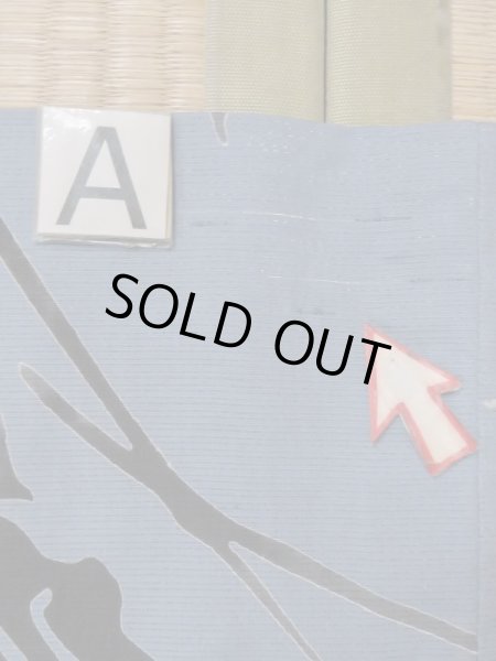 画像13: M0331D  浴衣（日本製） 女性用着物  綿 深い 灰色がかった 青, 椿 【中古】 【USED】 【リサイクル】 ★★★☆☆ (13)