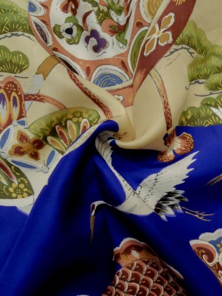 画像12: M0505B  子供用 男性用着物  シルク(正絹)  鮮やか 青, 松/松葉 【中古】 【USED】 【リサイクル】 ★★☆☆☆ (12)