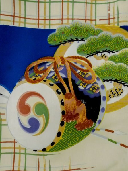 画像4: M0505C  子供用 男性用着物 兜、矢、軍配柄 シルク(正絹)  鮮やか 青, 松/松葉 【中古】 【USED】 【リサイクル】 ★☆☆☆☆ (4)