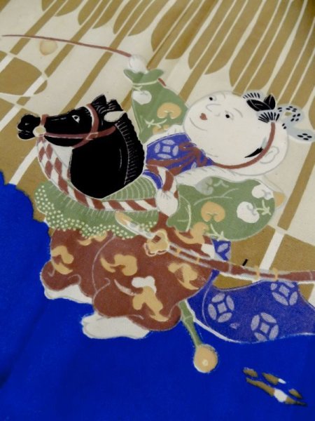 画像9: M0505D  子供用 男性用着物  シルク(正絹)  鮮やか 青, 松/松葉 【中古】 【USED】 【リサイクル】 ★★☆☆☆ (9)