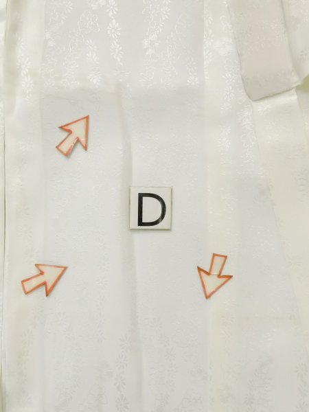 画像17: M0505H  子供用 男性用着物  シルク(正絹)   白,  【中古】 【USED】 【リサイクル】 ★★☆☆☆ (17)