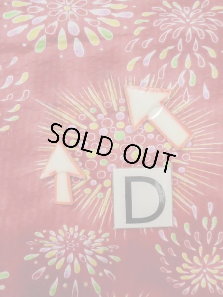 画像17: M0505P  子供用 女性用着物 花火柄 綿   赤色,  【中古】 【USED】 【リサイクル】 ★☆☆☆☆ (17)